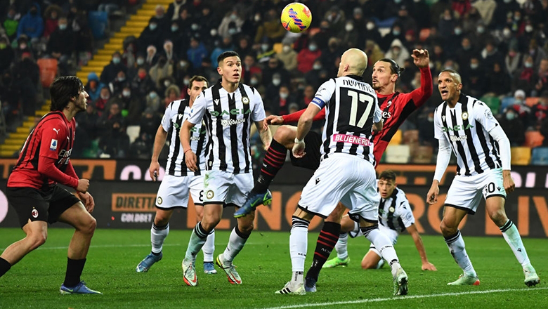 Ibrahimovic 'cứu rỗi' AC Milan bằng bàn thắng phút bù giờ - Ảnh 2
