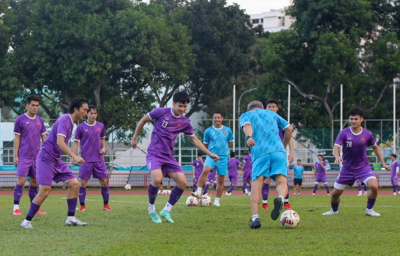 Cầu thủ Việt Nam phải tự phân tích ĐT Indonesia, HLV Park không ‘nhắc bài’ - Ảnh 2