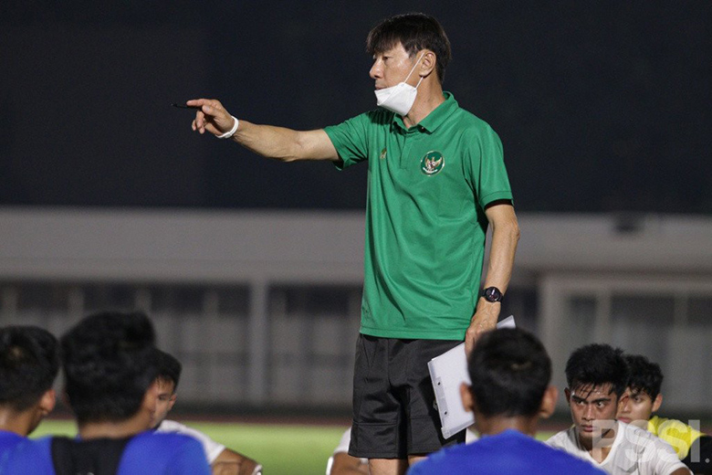 HLV Shin Tae Yong: ĐT Indonesia gặp vấn đề trước trận gặp Việt Nam - Ảnh 1