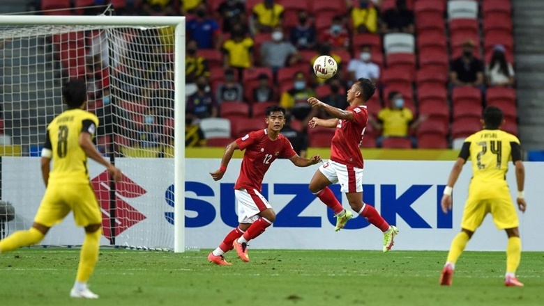 Nhấn chìm Malaysia, Indonesia chiếm ngôi đầu bảng B của Việt Nam - Ảnh 1