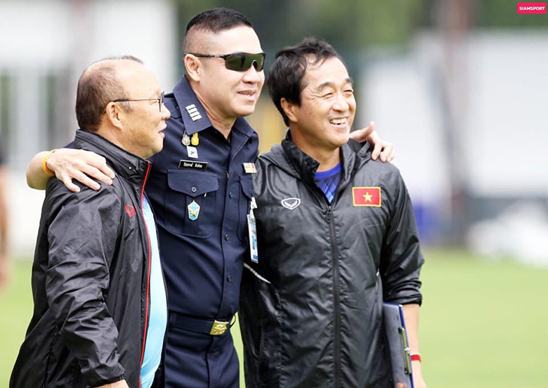 Đồng đội cũ thầy Park chỉ trích thủ môn Thái Lan phạm lỗi với Văn Toàn - Ảnh 3