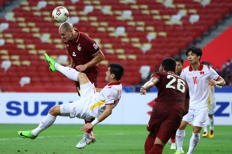 ĐT Việt Nam bất lực trước Thái Lan ở lượt về, chính thức trở thành cựu vương AFF Cup - Ảnh 4