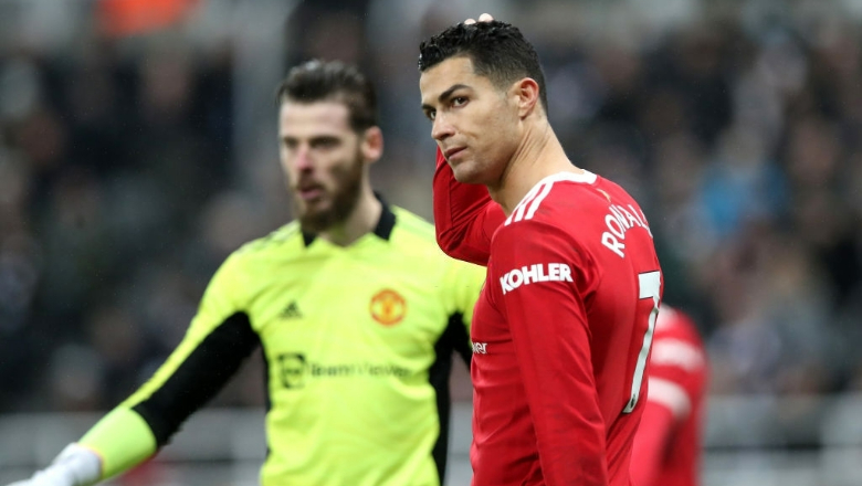 Ronaldo bỏ vào đường hầm ngay khi trận đấu với Newcastle kết thúc - Ảnh 1
