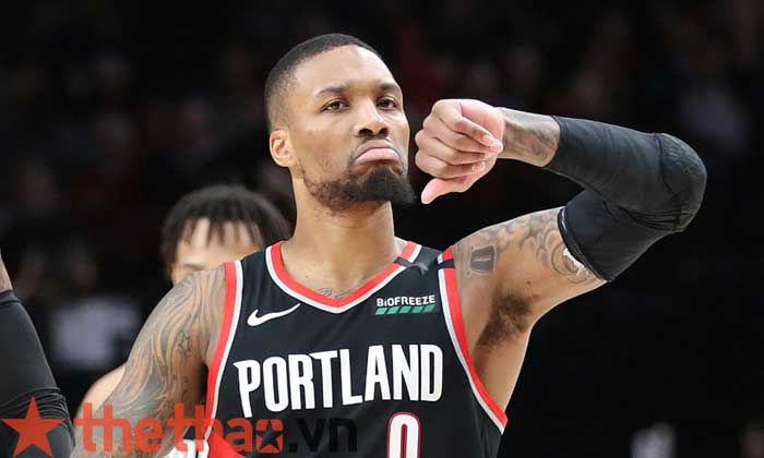 Damian Lillard Portland Trail Blazers trong trận thua trước Suns