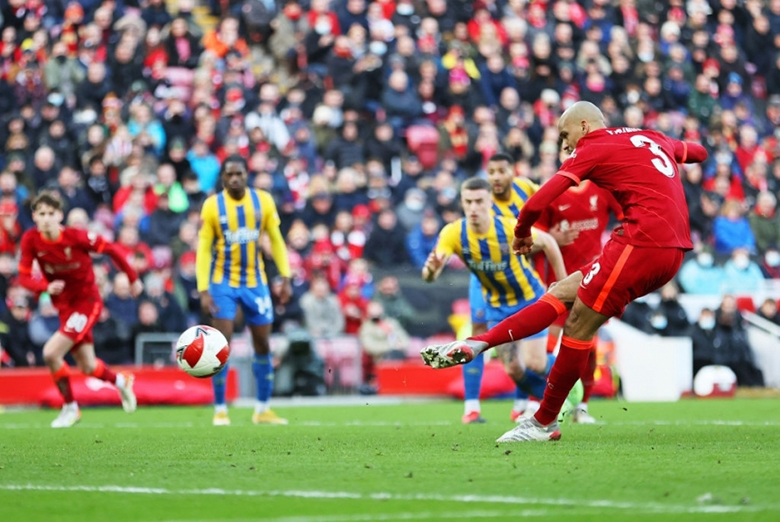 Sao 17 tuổi tỏa sáng, Liverpool ngược dòng ngoạn mục tại FA Cup - Ảnh 2