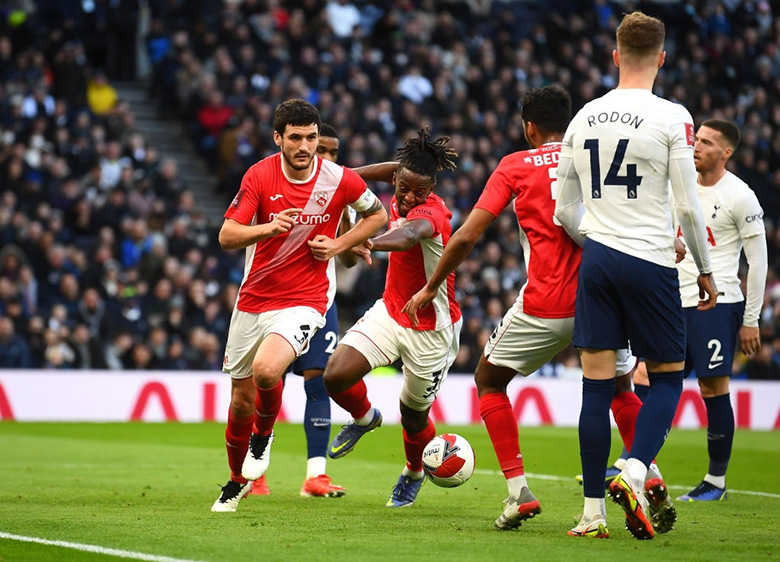 Tottenham lội ngược dòng trước Morecambe bằng 3 bàn trong hiệp 2 - Ảnh 4