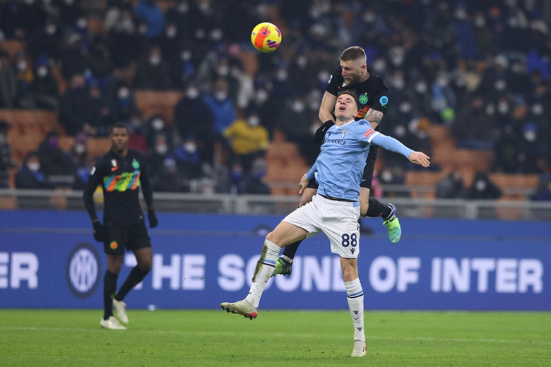 Vượt ải Lazio, Inter tái chiếm ngôi đầu Serie A - Ảnh 1