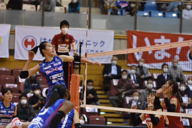 Kết quả giải bóng chuyền vô địch quốc gia Nhật Bản: Thanh Thuý thua sốc - Ảnh 1