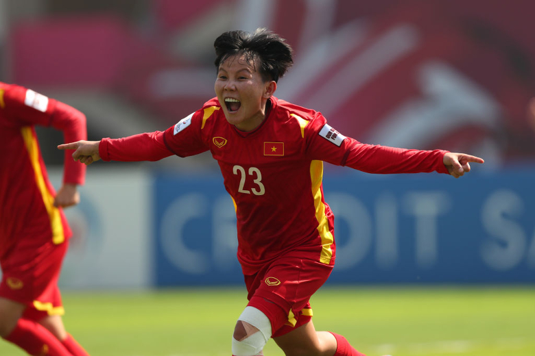 HLV Mai Đức Chung: Cầu thủ nữ bền bỉ, dẻo dai hơn cầu thủ nam - Ảnh 2