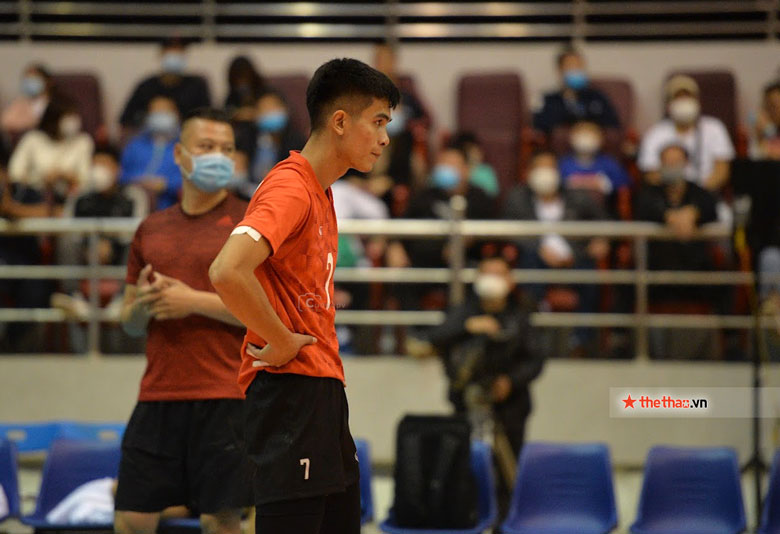 Tuyển thủ bóng chuyền nam quốc gia Nguyễn Văn Nam tạm chia tay đồng đội để… lo hỷ sự - Ảnh 8