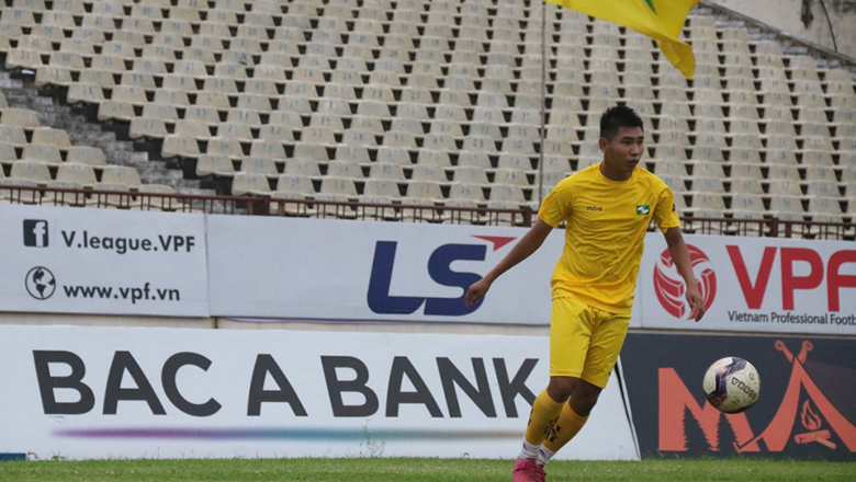 Đinh Xuân Tiến là ai? Chân dung cầu thủ U23 Việt Nam ghi bàn ở trận gặp Singapore - Ảnh 1