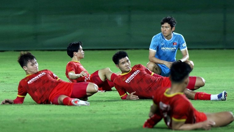 Hà Nội FC chia tay HLV Park Choong Kyun ngay trước thềm V.League 2022 - Ảnh 2