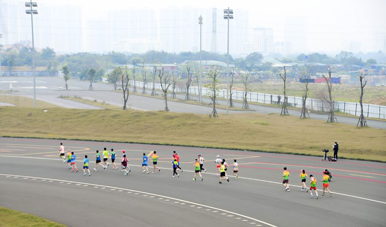Giải chạy bộ VPBank Ha Noi Marathon 2022 công bố giờ theo chuẩn SEA Games 31 - Ảnh 1