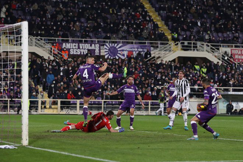 Juventus thắng Fiorentina ở bán kết Cúp QG Italia bằng bàn phản lưới phút bù giờ - Ảnh 2