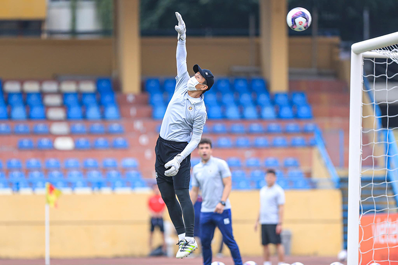 Văn Công trở lại, trận Hà Nội vs TPHCM không bị hoãn - Ảnh 2