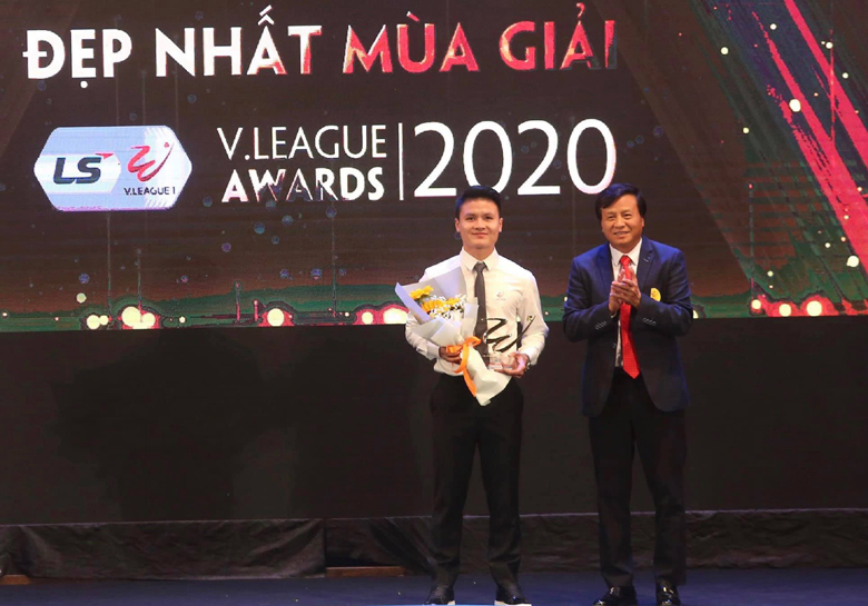 Nguyễn Quang Hải và 5 cột mốc đáng nhớ tại Hà Nội FC  - Ảnh 5