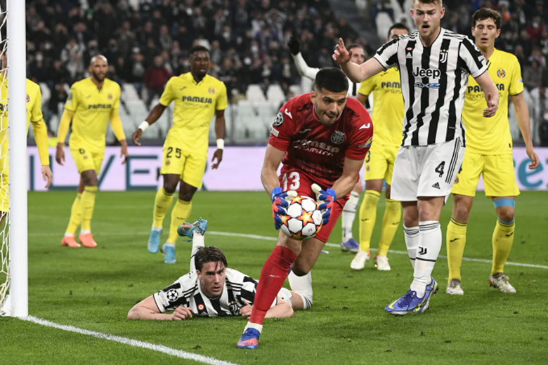 Juventus dừng bước ở cúp C1 châu Âu sau thất bại thảm hại trước Villarreal - Ảnh 1