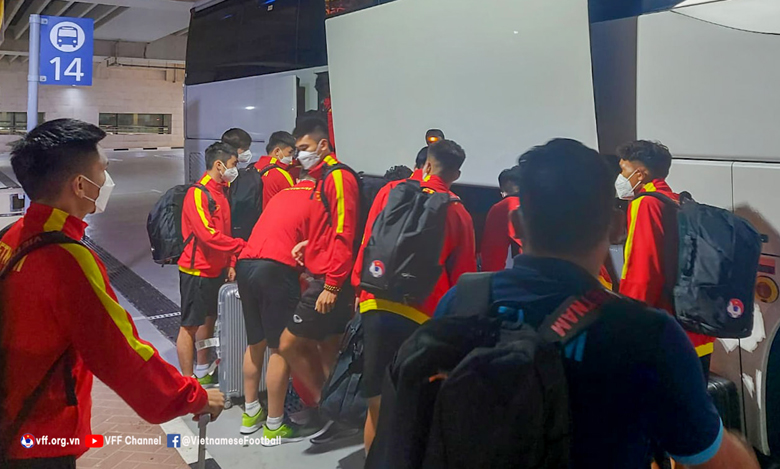 ĐT U23 Việt Nam đã tới UAE, sẵn sàng cho Dubai Cup 2022 - Ảnh 2