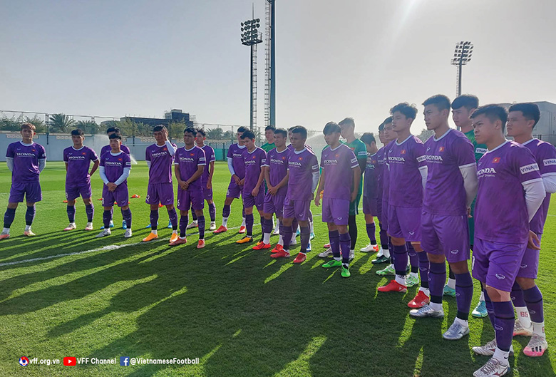 U23 Việt Nam tập buổi đầu tại UAE với sự có mặt của HLV Gong Oh Kyun - Ảnh 1