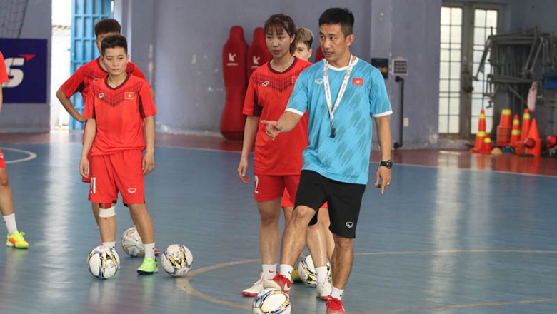 ĐT futsal nữ Việt Nam có thêm bài học cho SEA Games 31 sau trận giao hữu với đối thủ nam - Ảnh 3