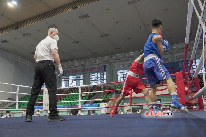 Võ sĩ Nghệ An đánh bại Sẳm Minh Phát ở giải Boxing toàn quốc - Ảnh 2