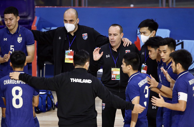 HLV futsal Thái Lan: Gặp Việt Nam sẽ rất khó khăn, họ từng đánh bại cả Nhật Bản - Ảnh 2
