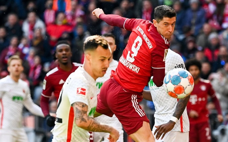 Bayern Munich vs Augsburg - Ảnh 1