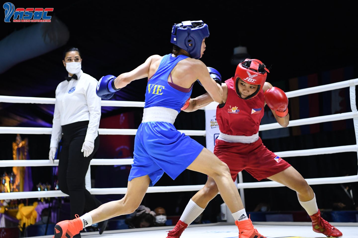 Nguyễn Thị Tâm, Kim Ánh vô địch giải Boxing Thái Lan Mở rộng - Ảnh 1