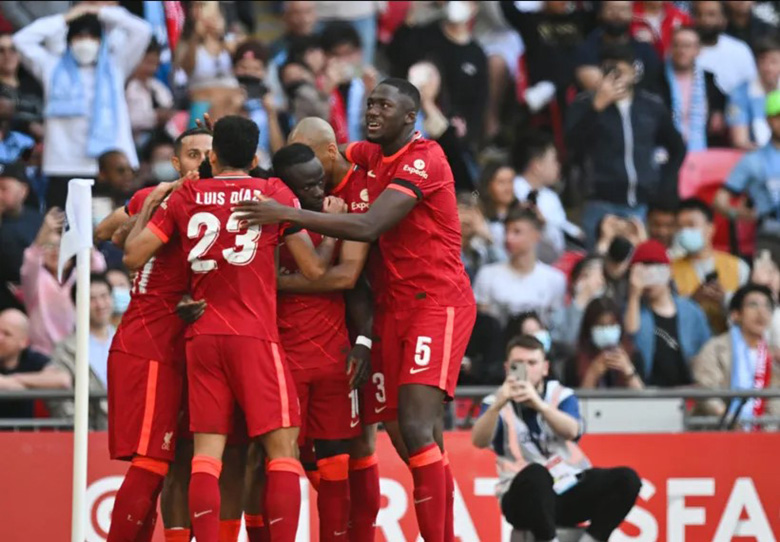 Liverpool loại Man City khỏi FA Cup, duy trì giấc mơ ăn 4 nhờ cú đúp của Mane - Ảnh 1