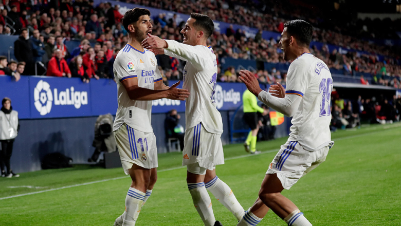 Kết quả bóng đá Osasuna vs Real Madrid: Benzema đá hỏng 2 quả penalty, Kền kền vẫn hoan ca - Ảnh 1