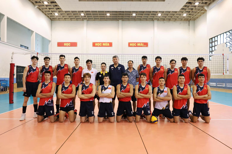 Đội tuyển bóng chuyền nam quốc gia chốt danh sách 16 VĐV sau chuyến tập huấn Khánh Hòa - Ảnh 2