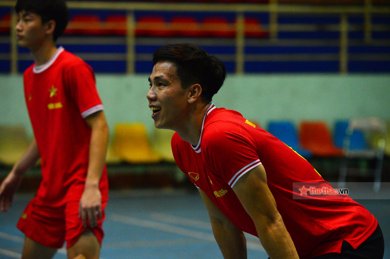 Dàn sao bóng chuyền nam tỏa sáng tại giải bóng chuyền các CLB TP Thái Bình 2022 - Ảnh 1