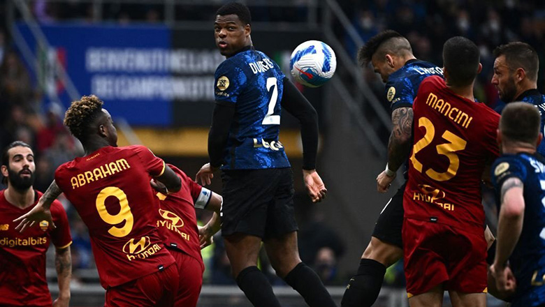 Kết quả Inter Milan vs AS Roma: Inter đánh chiếm ngôi đầu Serie A - Ảnh 1