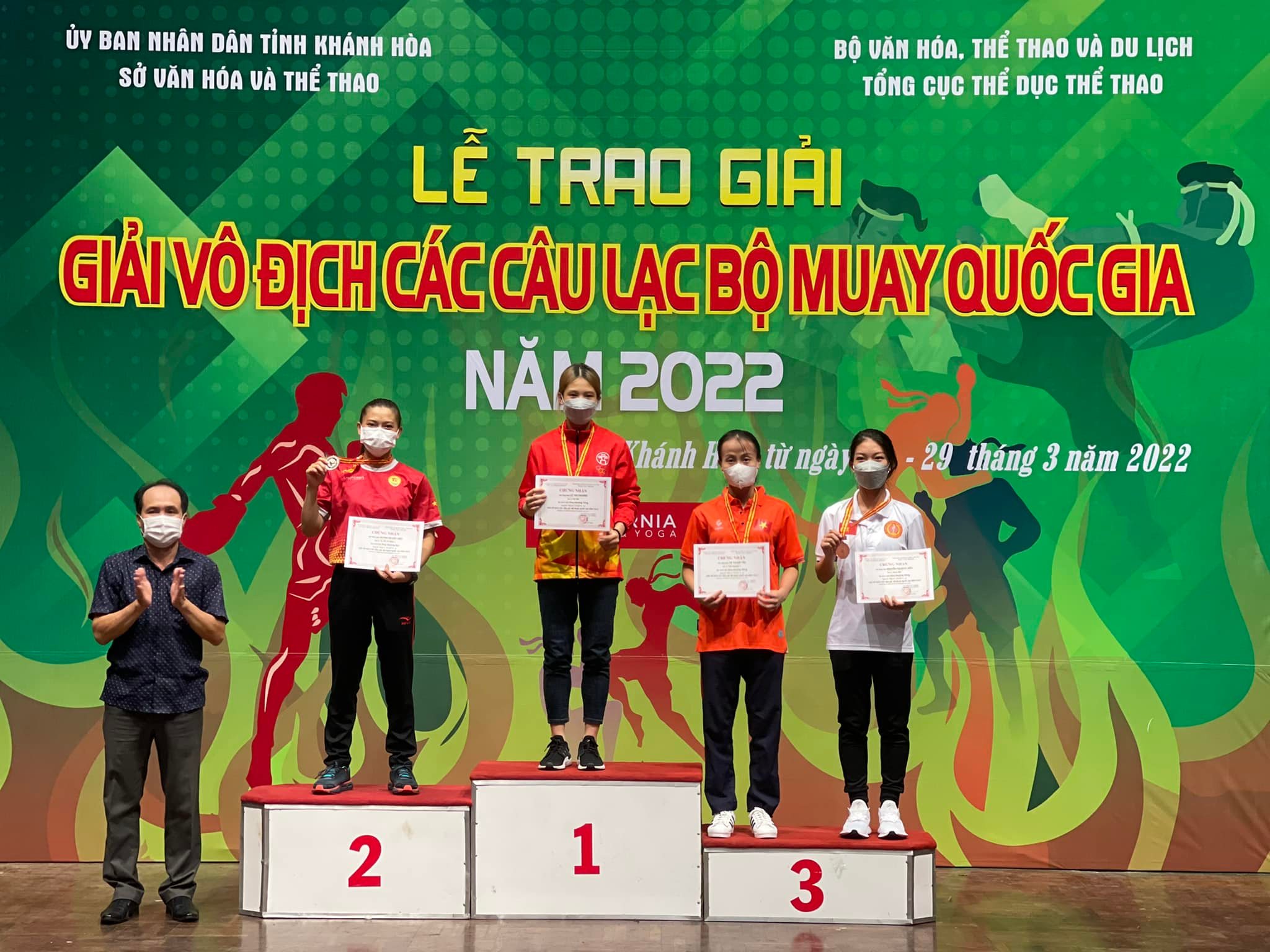 Nhà vô địch Muay thế giới Huỳnh Hà Hữu Hiếu vẫn tham dự SEA Games 31 - Ảnh 2