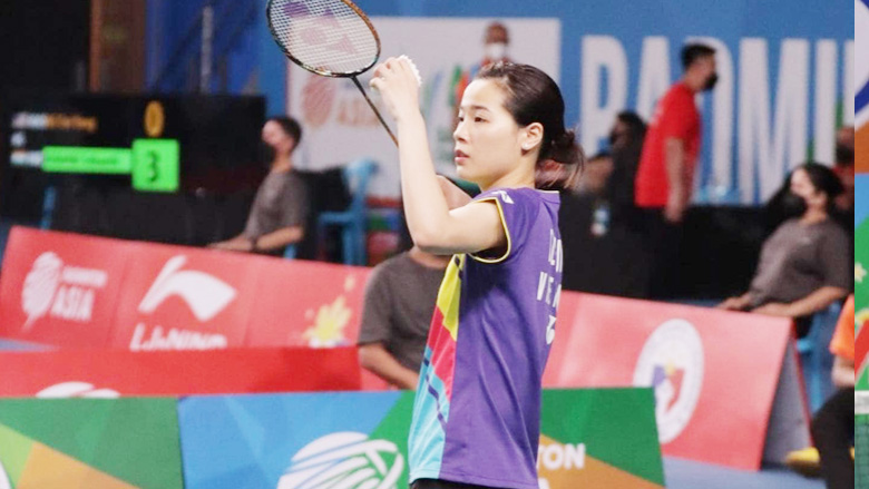 Tay vợt Thùy Linh tri ân NHM sau Giải cầu lông vô địch châu Á - Ảnh 2