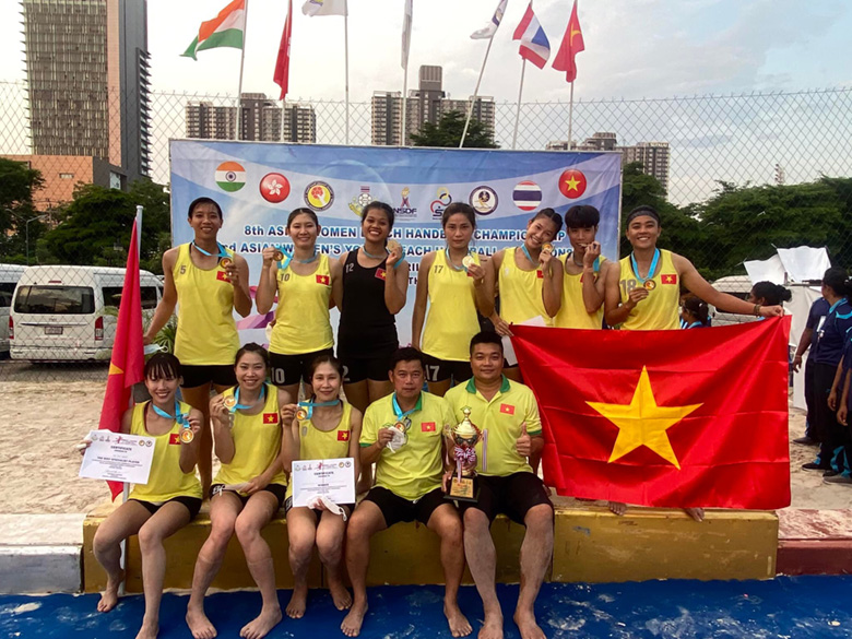 Bóng ném bãi biển nữ Việt Nam vô địch châu Á, giành suất dự 2 giải thế giới - Ảnh 2