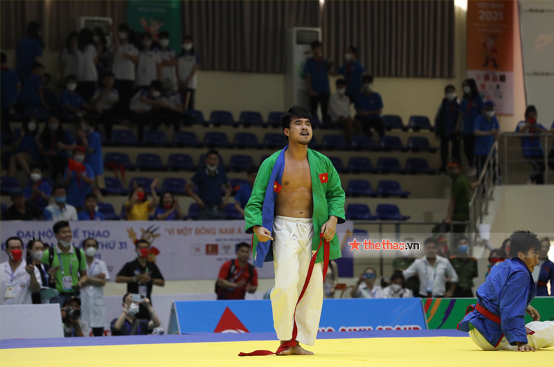 Chùm ảnh: Bộ đôi võ sĩ Kurash Việt Nam thắng knock-out tại SEA Games 31 - Ảnh 1
