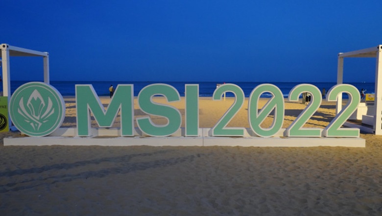 Ngập tràn sắc màu MSI 2022 tại bãi biển Haeundae, Busan - Ảnh 2
