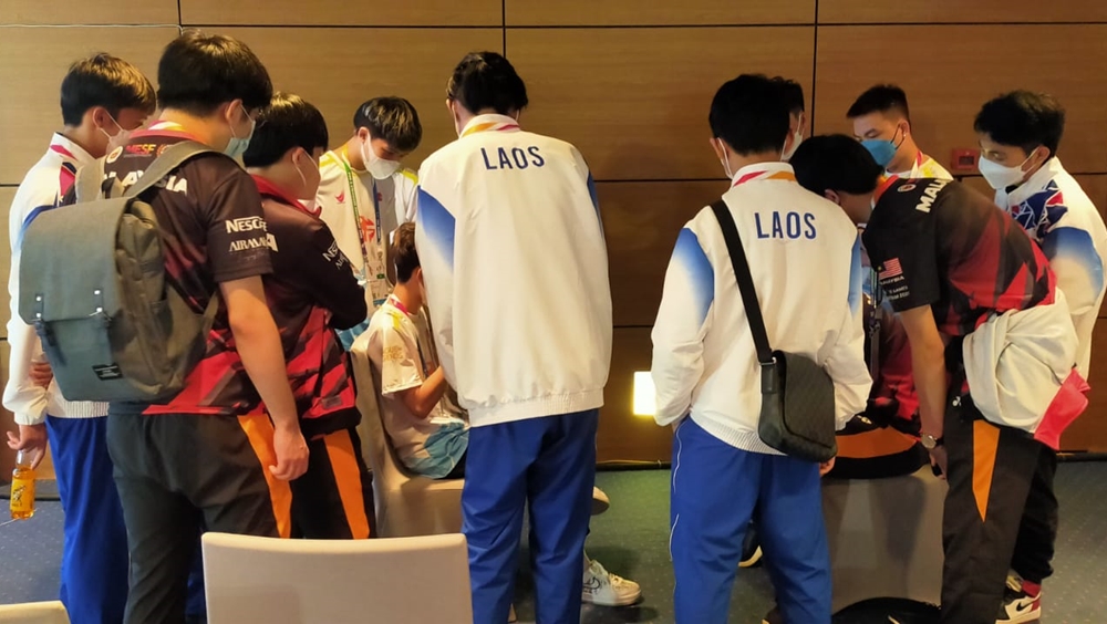 Cập nhật hình ảnh các đội Esports tới Việt Nam tham dự SEA Games 31 - Ảnh 20