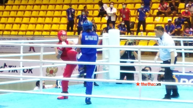 Kim Vàng đánh bại võ sĩ Thái Lan để lọt vào chung kết Kickboxing SEA Games - Ảnh 2