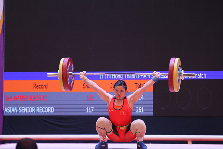 Phạm Thị Hồng Thanh phá 3 kỷ lục SEA Game để giành HCV hạng cân 64kg - Ảnh 3