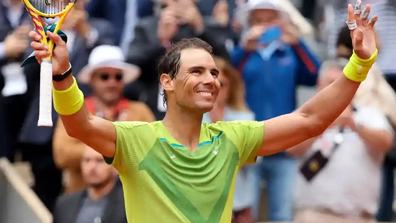 Nadal và Djokovic ra quân thuận lợi tại Roland Garros 2022 - Ảnh 1