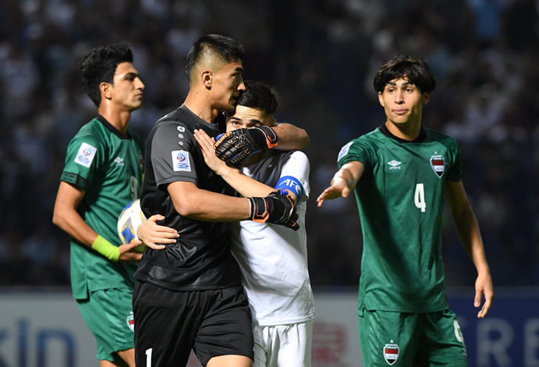 Vì sao thủ môn U23 Uzbekistan nhận thẻ đỏ ở trận tứ kết với Iraq? - Ảnh 1