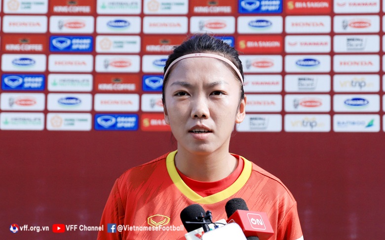 Huỳnh Như: Các cầu thủ trẻ rất tiến bộ, đã theo kịp giáo áo của ĐT nữ Việt Nam - Ảnh 2