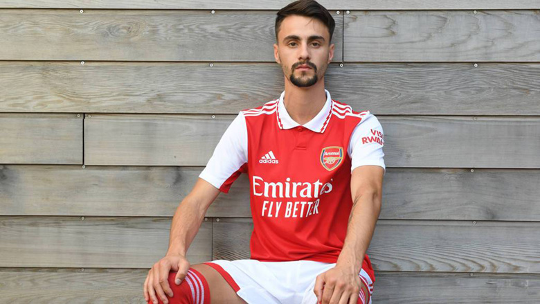 CHÍNH THỨC: Arsenal hoàn tất ký hợp đồng 5 năm với Fabio Vieira - Ảnh 1