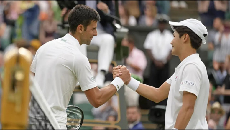 Djokovic chật vật đánh bại tay vợt Hàn Quốc ở trận ra quân Wimbledon 2022 - Ảnh 1
