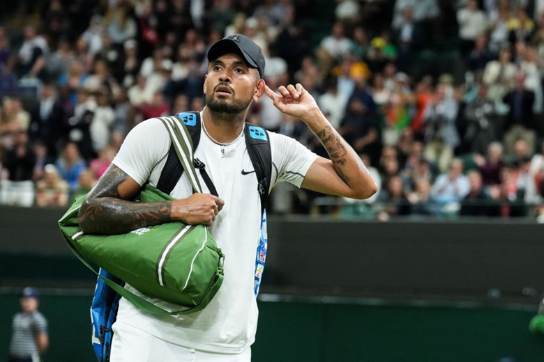 Tsitsipas thua ngược Kyrgios, dừng chân ở vòng 3 Wimbledon 2022 - Ảnh 1