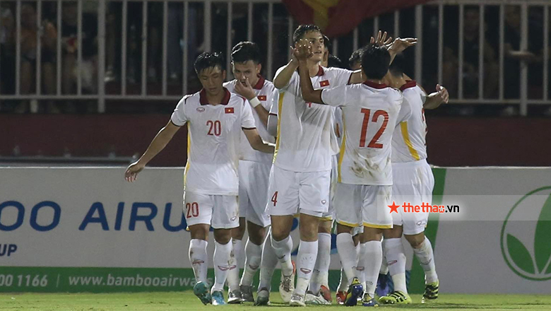 ĐT Việt Nam sang UAE tập huấn chuẩn bị cho AFF Cup 2022 vào tháng 9? - Ảnh 1
