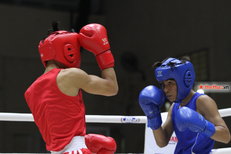 Võ sĩ dự giải Boxing trẻ toàn quốc bị loại vì đến cân muộn - Ảnh 1