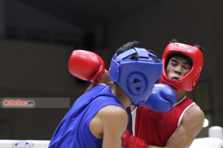 Võ sĩ dự giải Boxing trẻ toàn quốc bị loại vì đến cân muộn - Ảnh 2